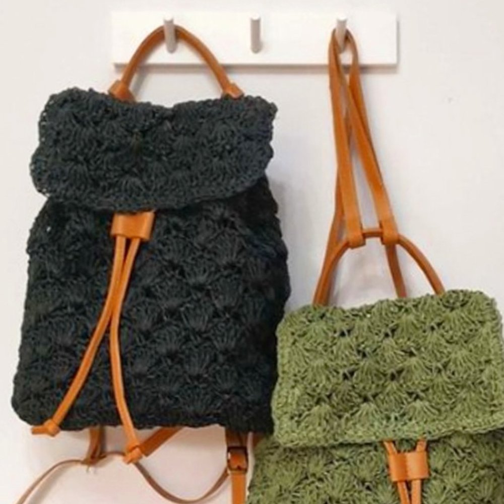 Black/Cognac Drawstring Contrast Crochet Raffia Backpack